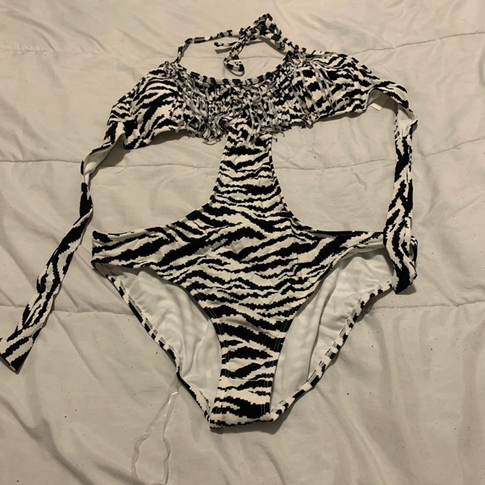 OP Black and White Fringe Monokini